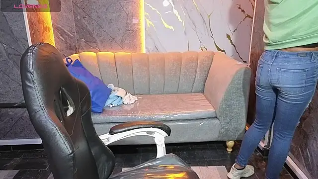 Violeth b online show from 10-22-25, 12:48