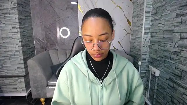 Violeth b online show from 10-13-25, 12:51