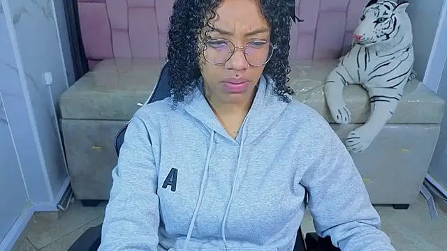 Violeth b online show from 03-05-26, 12:46