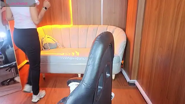 Violeth b online show from 01-09-26, 12:56