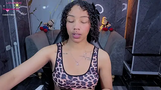 Violeth b online show from 05-11-26, 02:45