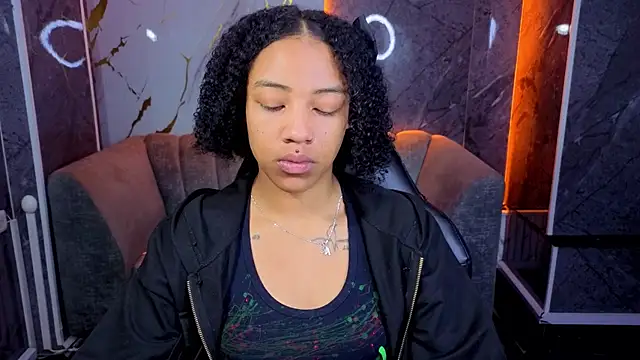 Violeth b online show from 11-18-25, 01:03