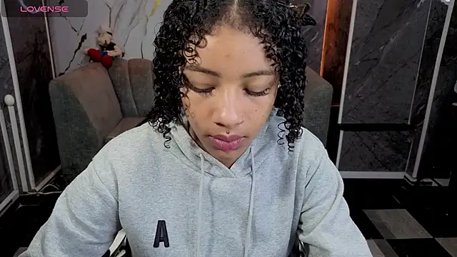 Violeth b online show from 04-15-26, 12:53