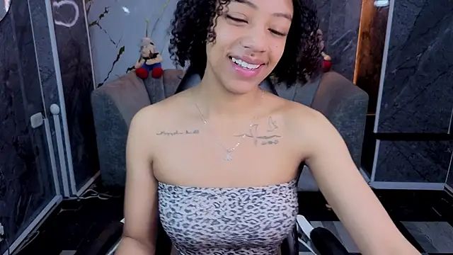 Violeth b online show from 04-30-26, 12:45