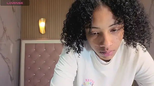 Violeth b online show from 12-16-25, 01:04