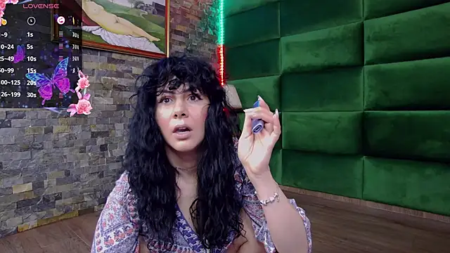 Snapshot of SelenSummer chatting on 02-22-26, 07:59 SelenSummer online show from 02-22-26, 07:59