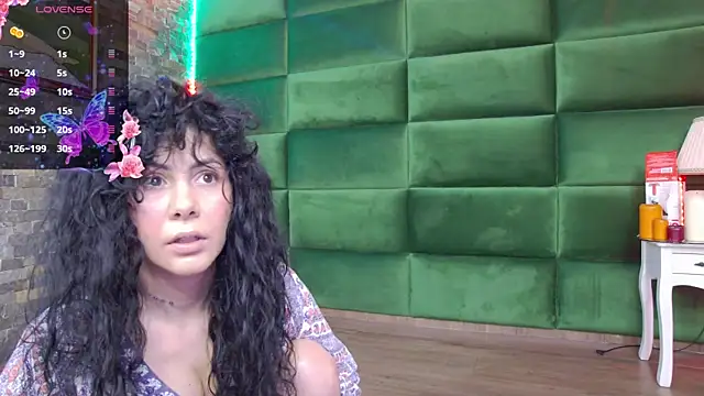 Snapshot of SelenSummer chatting on 02-20-26, 08:00 SelenSummer online show from 02-20-26, 08:00