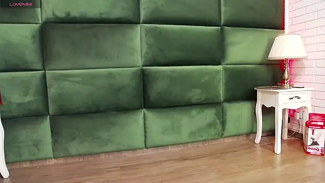 SelenSummer online show from 09-27-25, 04:07