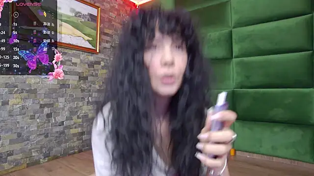 Snapshot of SelenSummer chatting on 02-05-26, 07:53 SelenSummer online show from 02-05-26, 07:53