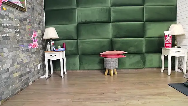 SelenSummer online show from 09-18-25, 04:04