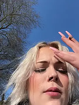 elina may online show from 03-08-25, 01:03