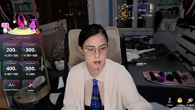 LisandreLaVenale online show from 12-04-25, 09:47