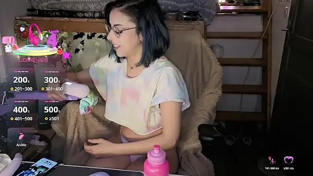 LisandreLaVenale online show from 04-11-26, 10:24