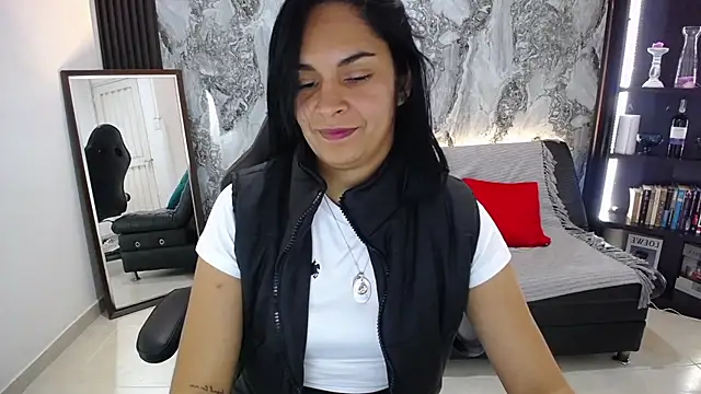 Carlota milf 30 online show from 10-19-25, 02:20