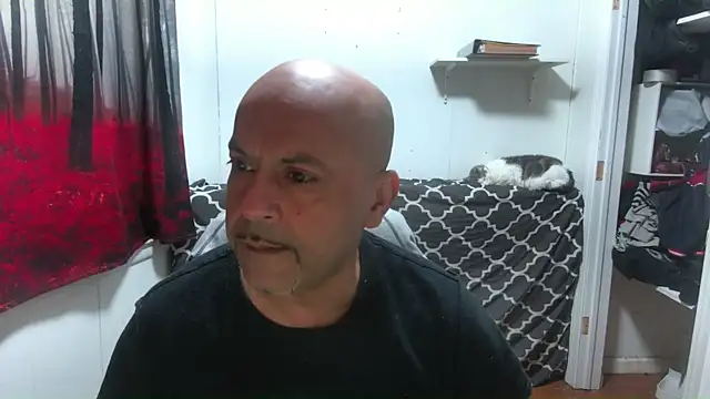 Snapshot of RickStone51 chatting on 12-19-24, 03:18 RickStone51 online show from 12-19-24, 03:18