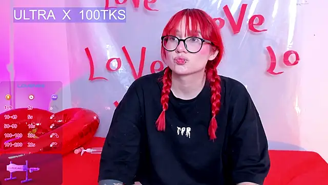 Snapshot of sofia218 chatting on 02-18-25, 04:47 sofia218 online show from 02-18-25, 04:47