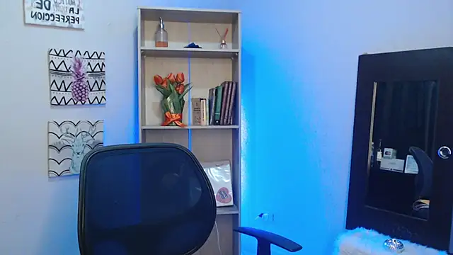Snapshot of Jeam_hot chatting on 01-17-25, 09:06 Jeam hot online show from 01-17-25, 09:06