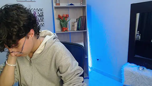 Snapshot of Jeam_hot chatting on 01-14-25, 01:36 Jeam hot online show from 01-14-25, 01:36