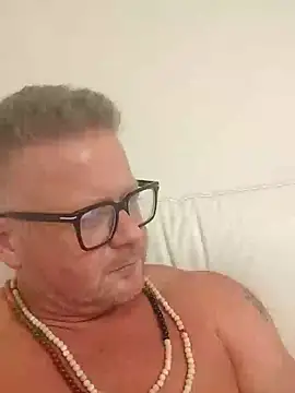 swingr online show from 12-21-24, 02:19