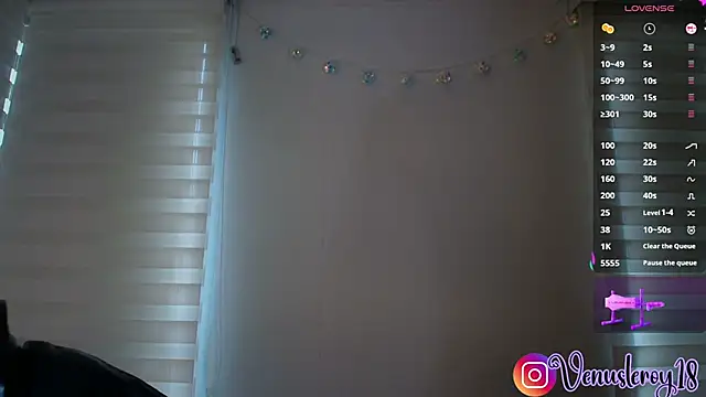 venusleroy  online show from 03-26-26, 10:18