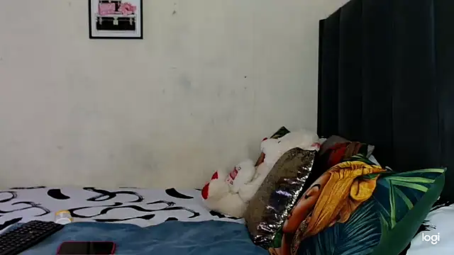 quenliyasa online show from 03-18-26, 11:13