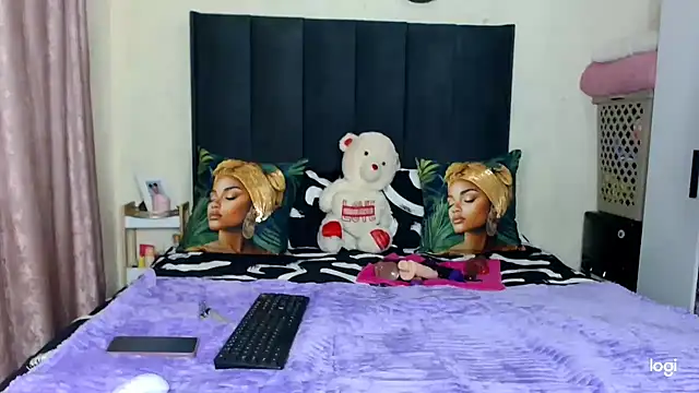 quenliyasa online show from 11-13-25, 12:14