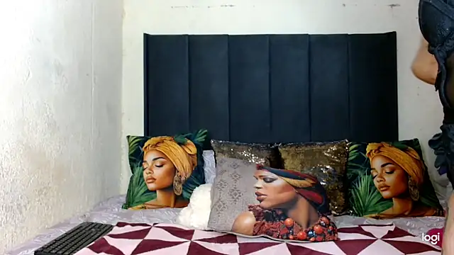 quenliyasa online show from 04-11-26, 08:34