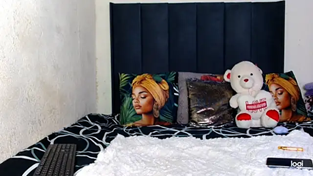 quenliyasa online show from 04-22-26, 10:22