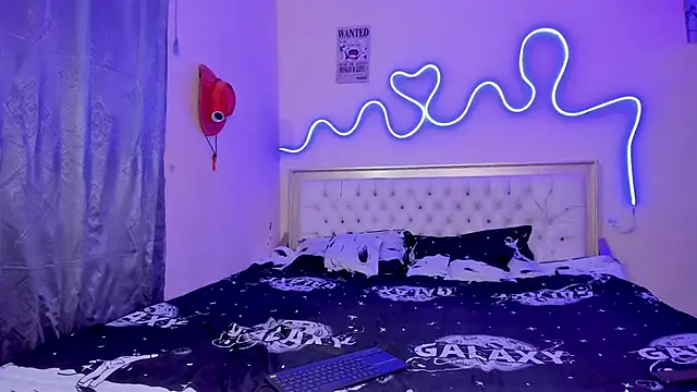 Snapshot of dafnezahiraa_ chatting on 09-20-25, 05:01 dafnezahiraa online show from 09-20-25, 05:01