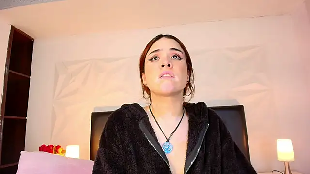 Alaaskaa  online show from 03-21-25, 01:24