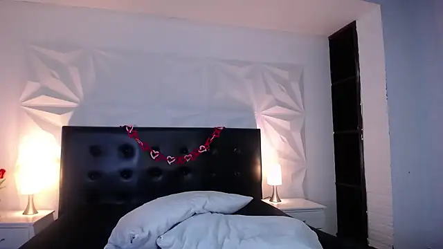 Alaaskaa  online show from 02-08-25, 01:22