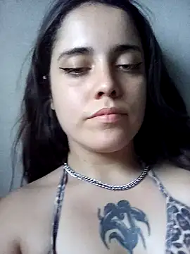 lucylovles online show from 02-16-25, 10:10