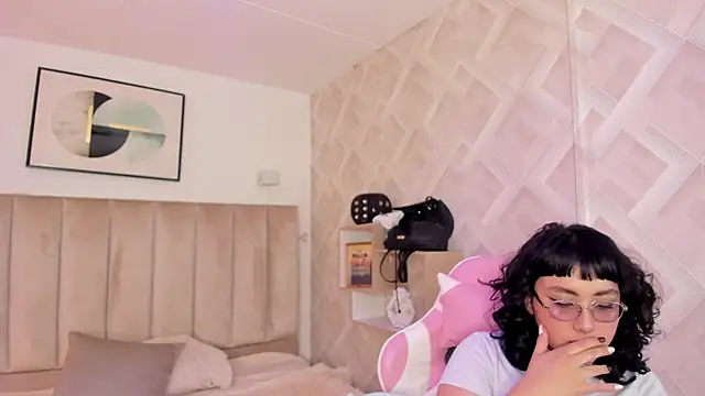 Haru Bonny online show from 01-15-26, 07:39