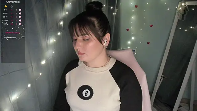 Lei White online show from 01-20-25, 03:26