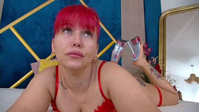 Foxxxy MILF online show from 01-14-26, 05:11