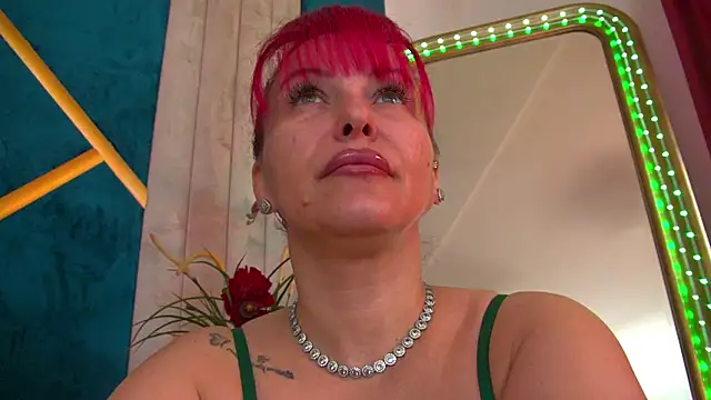 Foxxxy MILF online show from 05-03-26, 03:55