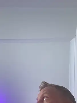 aus guy93 online show from 03-03-26, 07:21