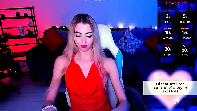 Snapshot of Emilia_Klar chatting on 01-11-25, 05:51 Emilia Klar online show from 01-11-25, 05:51