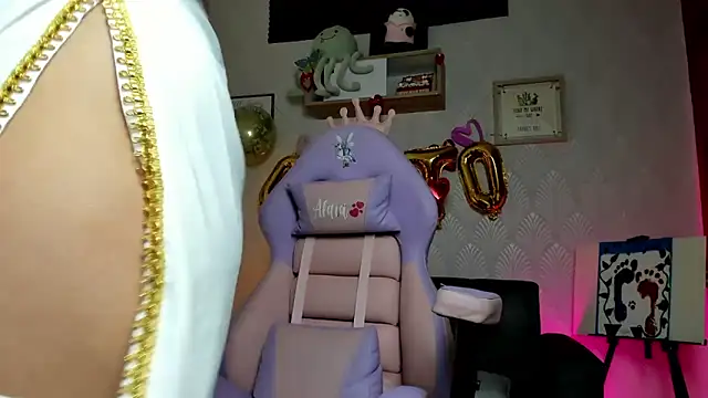 Alaia Love77 online show from 02-24-26, 10:10