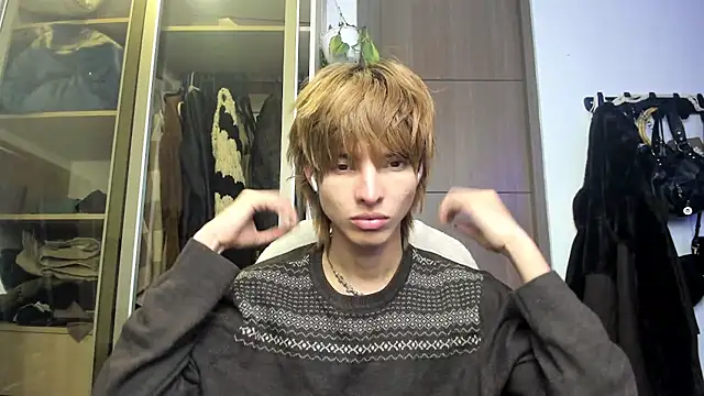 Snapshot of santy-kitty chatting on 03-04-25, 02:49 santy-kitty online show from 03-04-25, 02:49