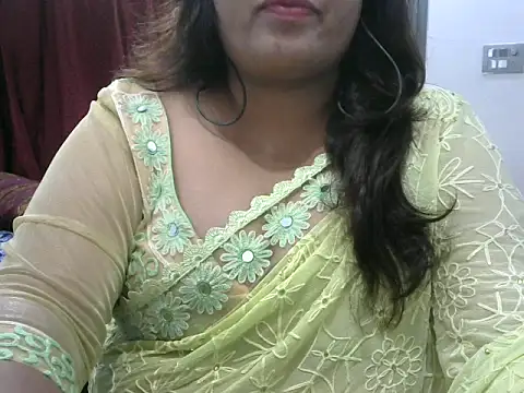 Snapshot of Kaira121 chatting on 11-13-25, 06:12 Kaira121 online show from 11-13-25, 06:12