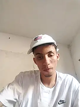 Snapshot of joao_tuan01 chatting on 09-12-25, 07:02 joao tuan01 online show from 09-12-25, 07:02