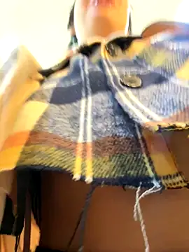 EemaHaruki online show from 10-10-25, 07:04