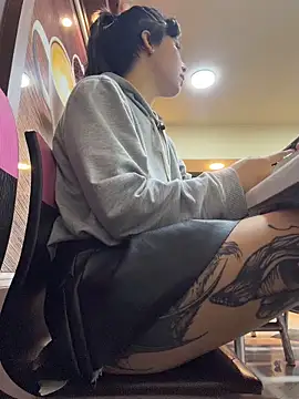 EemaHaruki online show from 04-15-26, 07:58