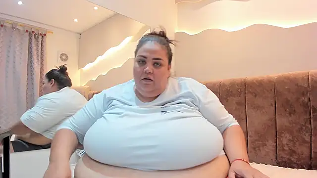 Alisson am online show from 05-11-26, 05:54