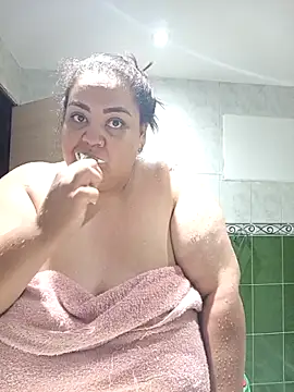 Alisson am online show from 12-23-25, 08:13