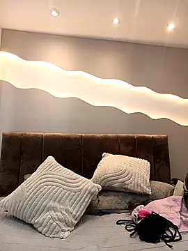 Alisson am online show from 12-03-25, 03:44