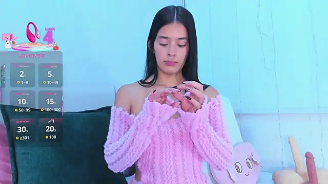 Isaa Queen online show from 11-20-25, 06:08