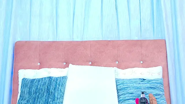 AlliciaKim online show from 11-02-25, 07:08