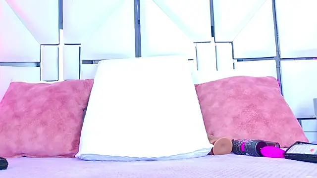 Snapshot of AlliciaKim chatting on 03-03-26, 11:50 AlliciaKim online show from 03-03-26, 11:50